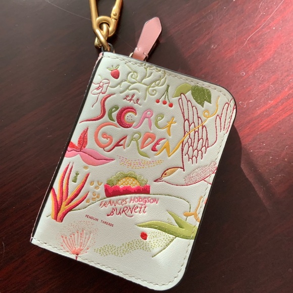 ♠️kate spade♠️ NWOT Secret Garden Coin/Card Keychain - Picture 2 of 14